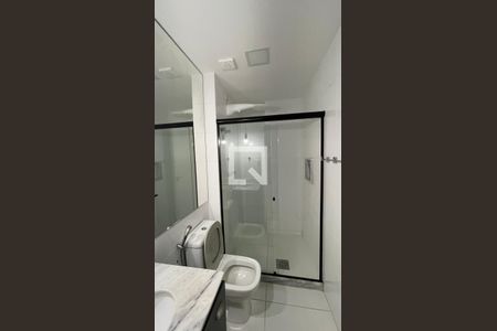 Banheiro de apartamento à venda com 1 quarto, 41m² em Jardim Guanabara, Rio de Janeiro