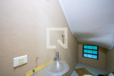 Lavabo de casa à venda com 3 quartos, 187m² em Vila Scarpelli, Santo André