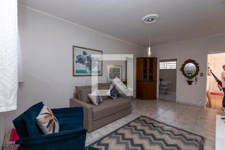 SALA DE TV de casa para alugar com 4 quartos, 230m² em Parque São Quirino, Campinas