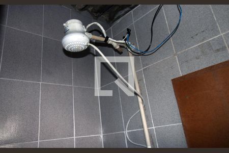 Banheiro de casa para alugar com 1 quarto, 32m² em Vigário Geral, Rio de Janeiro