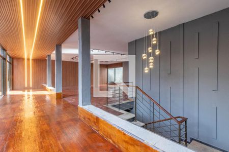Casa para alugar com 5 quartos, 400m² em Sion, Belo Horizonte