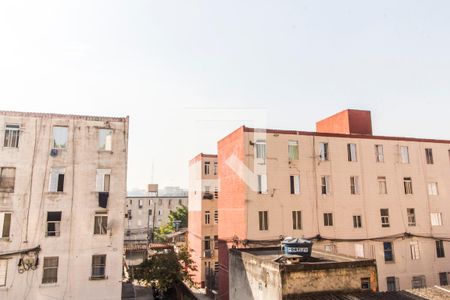 Vista do Quarto de apartamento para alugar com 1 quarto, 50m² em Conjunto Habitacional Presidente Castelo Branco, Carapicuíba
