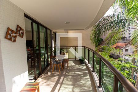 Varanda de apartamento à venda com 4 quartos, 220m² em Icaraí, Niterói
