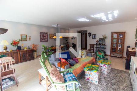 Sala de apartamento à venda com 4 quartos, 220m² em Icaraí, Niterói