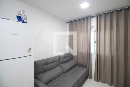 Sala / Cozinha  de apartamento para alugar com 2 quartos, 38m² em Parque Novo Mundo, São Paulo