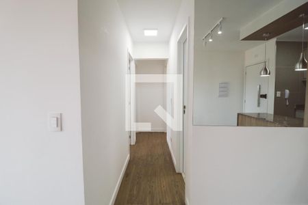 Corredor de apartamento para alugar com 3 quartos, 68m² em Vila Aurora (zona Norte), São Paulo