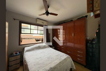 Casa à venda com 3 quartos, 137m² em Cantagalo, Niterói
