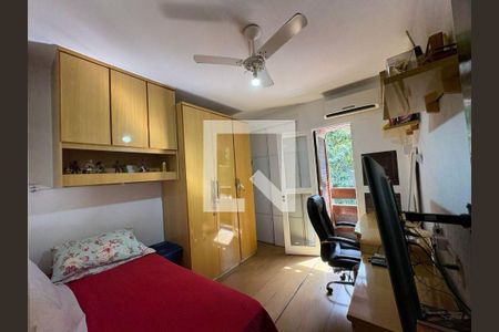 Casa à venda com 3 quartos, 137m² em Cantagalo, Niterói