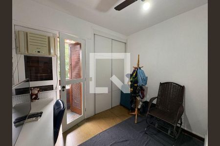 Casa à venda com 3 quartos, 137m² em Cantagalo, Niterói