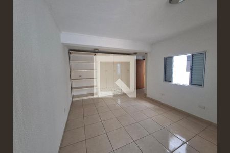 Casa à venda com 4 quartos, 142m² em Jardim Picolo, São Paulo