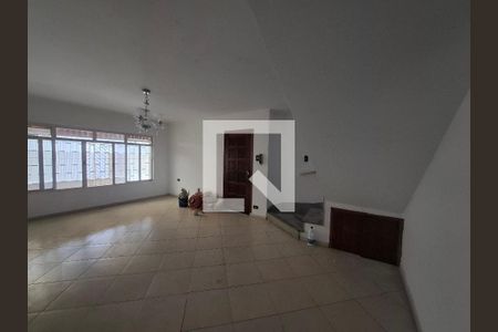 Casa à venda com 4 quartos, 142m² em Jardim Picolo, São Paulo