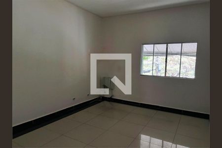 Casa à venda com 3 quartos, 250m² em Vila Romana, São Paulo
