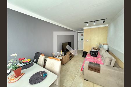 Sala de apartamento à venda com 2 quartos, 49m² em Jardim Sulacap, Rio de Janeiro