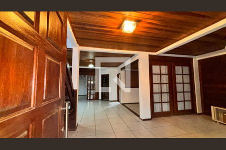 Sala de casa à venda com 4 quartos, 200m² em Jacarepaguá, Rio de Janeiro