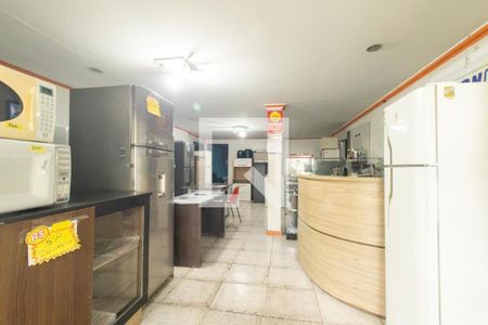 Sala de casa à venda com 1 quarto, 170m² em Sítio Cercado, Curitiba