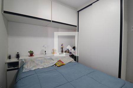 Quarto 1 de apartamento para alugar com 2 quartos, 40m² em Parque Erasmo Assunção, Santo André