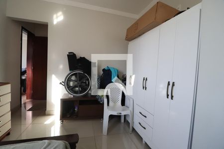 Quarto 1 - Suíte de apartamento para alugar com 2 quartos, 75m² em Santa Mônica, Uberlândia