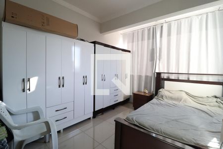 Quarto 1 - Suíte de apartamento para alugar com 2 quartos, 75m² em Santa Mônica, Uberlândia