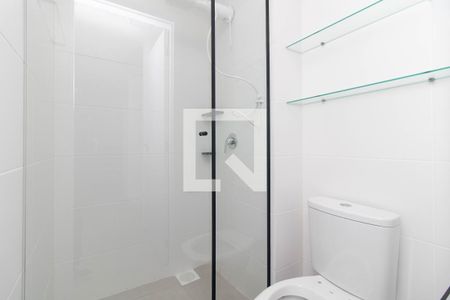 Banheiro social de apartamento para alugar com 1 quarto, 33m² em Farroupilha, Porto Alegre