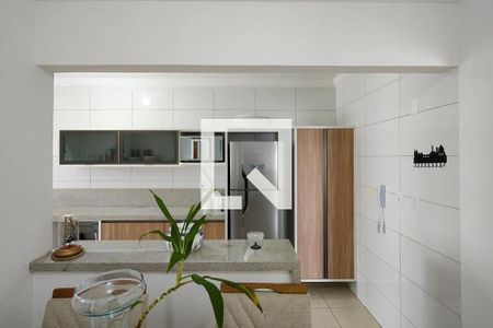 Cozinha de apartamento para alugar com 2 quartos, 79m² em Nova Mirim, Praia Grande