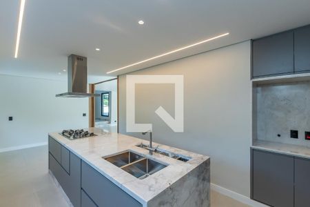 Cozinha de casa de condomínio à venda com 4 quartos, 516m² em Alphaville, Santana de Parnaíba