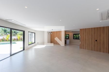 Sala de casa de condomínio à venda com 4 quartos, 516m² em Alphaville, Santana de Parnaíba