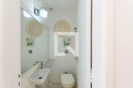 Lavabo de casa para alugar com 4 quartos, 346m² em Tijuca, Rio de Janeiro