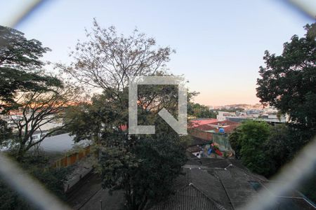 Vista Quarto 1 de apartamento à venda com 2 quartos, 56m² em Chácara Agrindus, Taboão da Serra