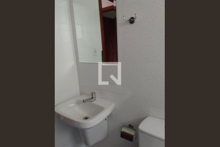Banheiro de casa à venda com 3 quartos, 107m² em Vila Tupi, São Bernardo do Campo