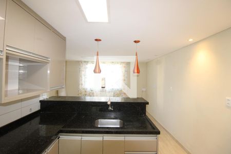 Sala / Cozinha de apartamento para alugar com 2 quartos, 44m² em Conjunto Habitacional Santa Etelvina Ii, São Paulo