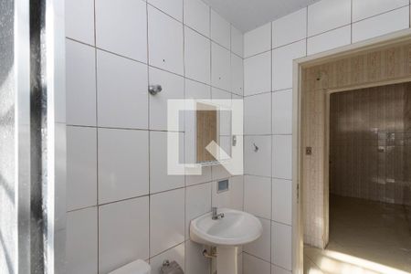 Banheiro  de casa para alugar com 1 quarto, 50m² em Vila Medeiros, São Paulo