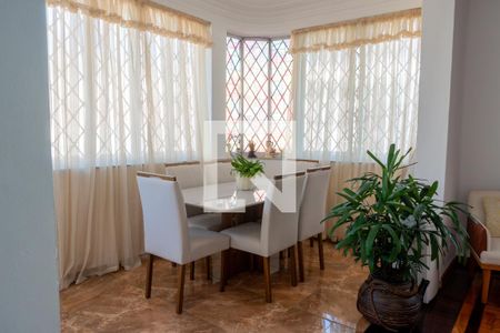 Sala de casa à venda com 6 quartos, 210m² em Vila Isabel, Rio de Janeiro