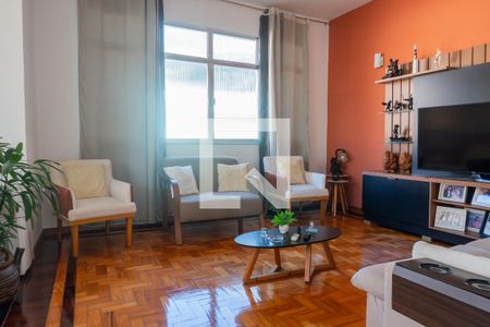 Sala de casa à venda com 6 quartos, 210m² em Vila Isabel, Rio de Janeiro