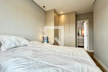 Suite de apartamento para alugar com 2 quartos, 68m² em Jardim Prudência, São Paulo