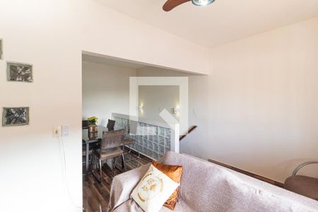 Sala de casa para alugar com 3 quartos, 120m² em Vila Margarida, Carapicuíba