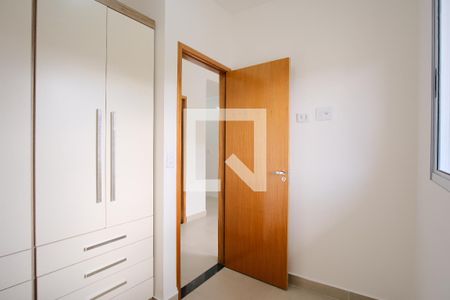 Quarto 2 de apartamento para alugar com 2 quartos, 55m² em Vila Carrão, São Paulo
