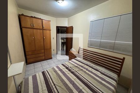 Quarto 2 de apartamento para alugar com 2 quartos, 55m² em Conjunto D, Brasília