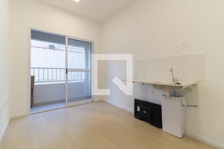 Cozinha e Sala de apartamento para alugar com 1 quarto, 24m² em Vila Dom Pedro I, São Paulo