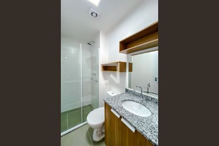 Banheiro de kitnet/studio para alugar com 1 quarto, 26m² em Mooca, São Paulo