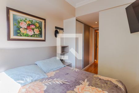 Suíte de apartamento para alugar com 4 quartos, 227m² em Santa Efigênia, Belo Horizonte