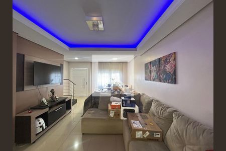 Sala de casa à venda com 3 quartos, 132m² em Igara, Canoas