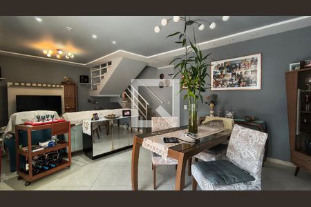 Sala de casa de condomínio à venda com 4 quartos, 250m² em Vargem Pequena, Rio de Janeiro