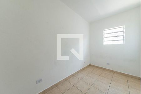Quarto 1 de casa para alugar com 3 quartos, 70m² em Parque Santo Antônio, São Paulo