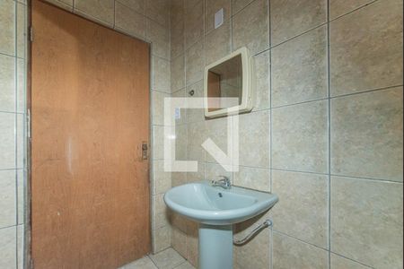 Banheiro Social de casa para alugar com 3 quartos, 70m² em Parque Santo Antônio, São Paulo