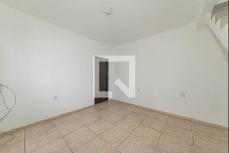 Sala de casa para alugar com 3 quartos, 70m² em Parque Santo Antônio, São Paulo
