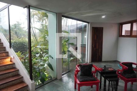 Casa de Condomínio à venda com 5 quartos, 585m² em Morada dos Pássaros, Barueri