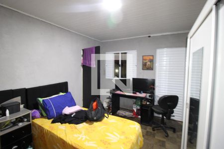 Quarto 1 de casa à venda com 2 quartos, 129m² em Vila Carmosina, São Paulo