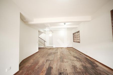 Sala de casa para alugar com 4 quartos, 200m² em Cajuru, Curitiba