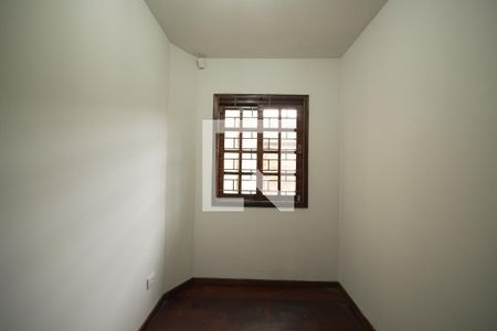Escritório de casa para alugar com 4 quartos, 200m² em Cajuru, Curitiba