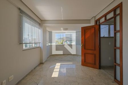 Apartamento para alugar com 3 quartos, 135m² em Buritis, Belo Horizonte